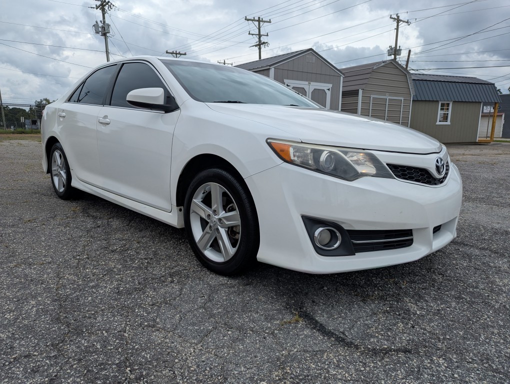 2014 Toyota Camry SE